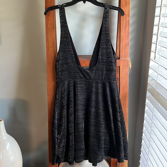 Urban Outfitters Plunging Neckline Sparkle Glitter Dress - Picture 4 of 9
